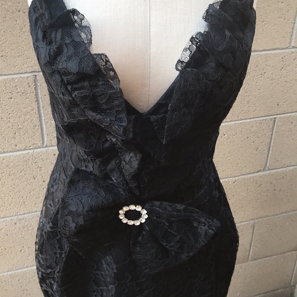 VINTAGE 80’s Women’s S Black Lace Plunging Evening Dress with Bow - Picture 4 of 15
